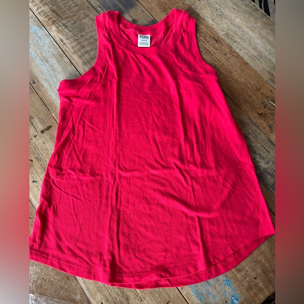 New Victoria’s Secret PINK Muscle Tank